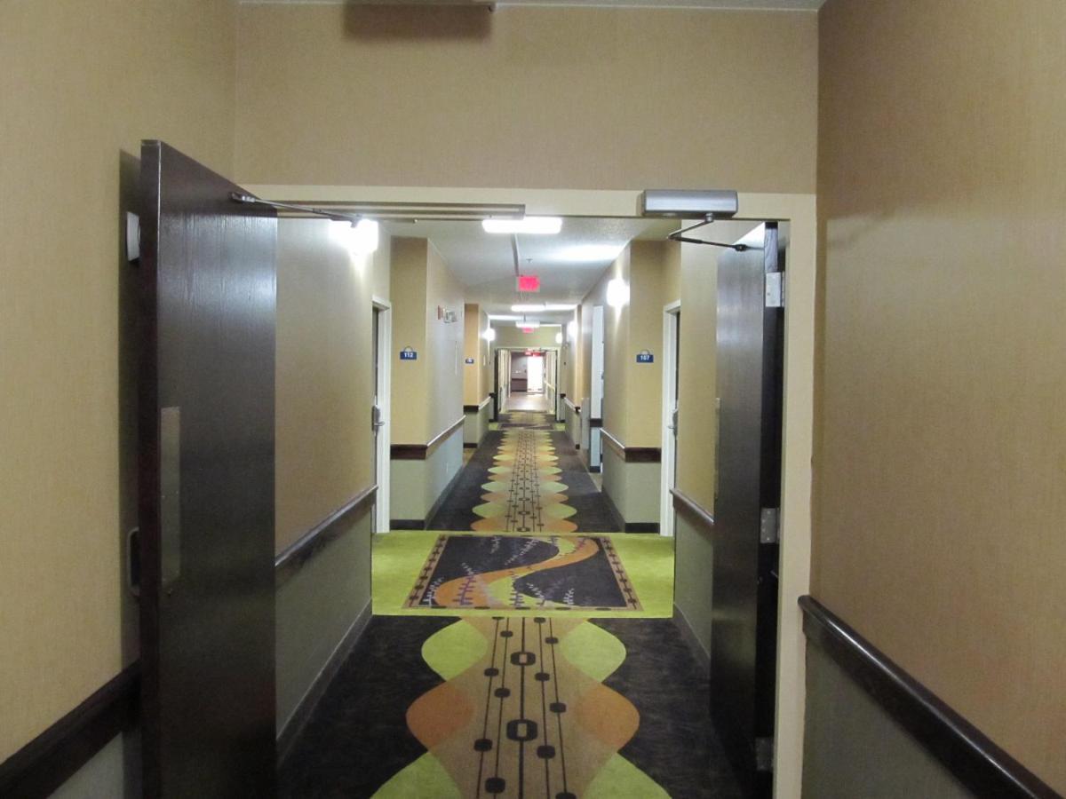 Days Inn By Wyndham Brewerton/ Syracuse Near Oneida Lake Екстер'єр фото